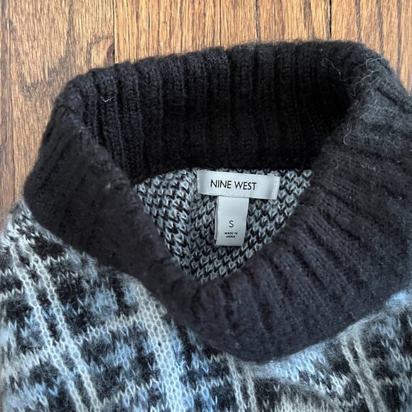 Nine West Women's Mock Neck Blue Black Plaid Boxy Sweater Size Small - Picture 5 of 9